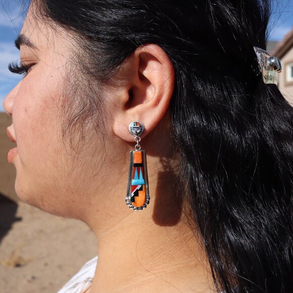 Handcrafted Native American Zuni Sun Face Inlay‎ Spiny Oyster Dangle Earrings ** - Picture 7 of 12